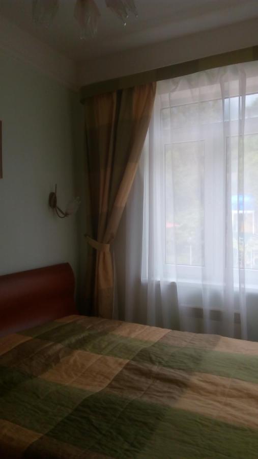 Бестужевский Дворик Gagra Exterior photo