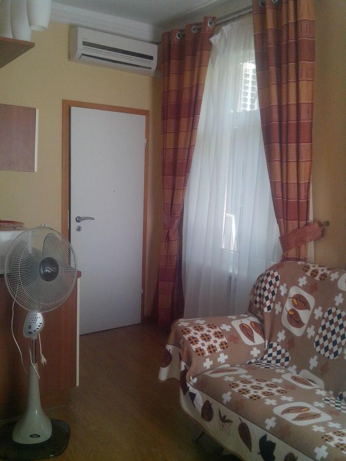 Бестужевский Дворик Gagra Exterior photo
