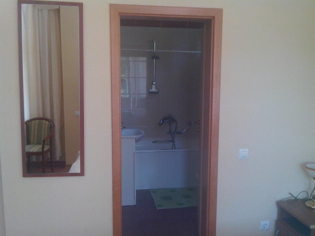 Бестужевский Дворик Gagra Exterior photo