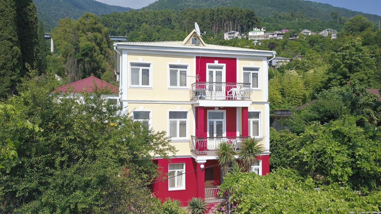 Бестужевский Дворик Gagra Exterior photo