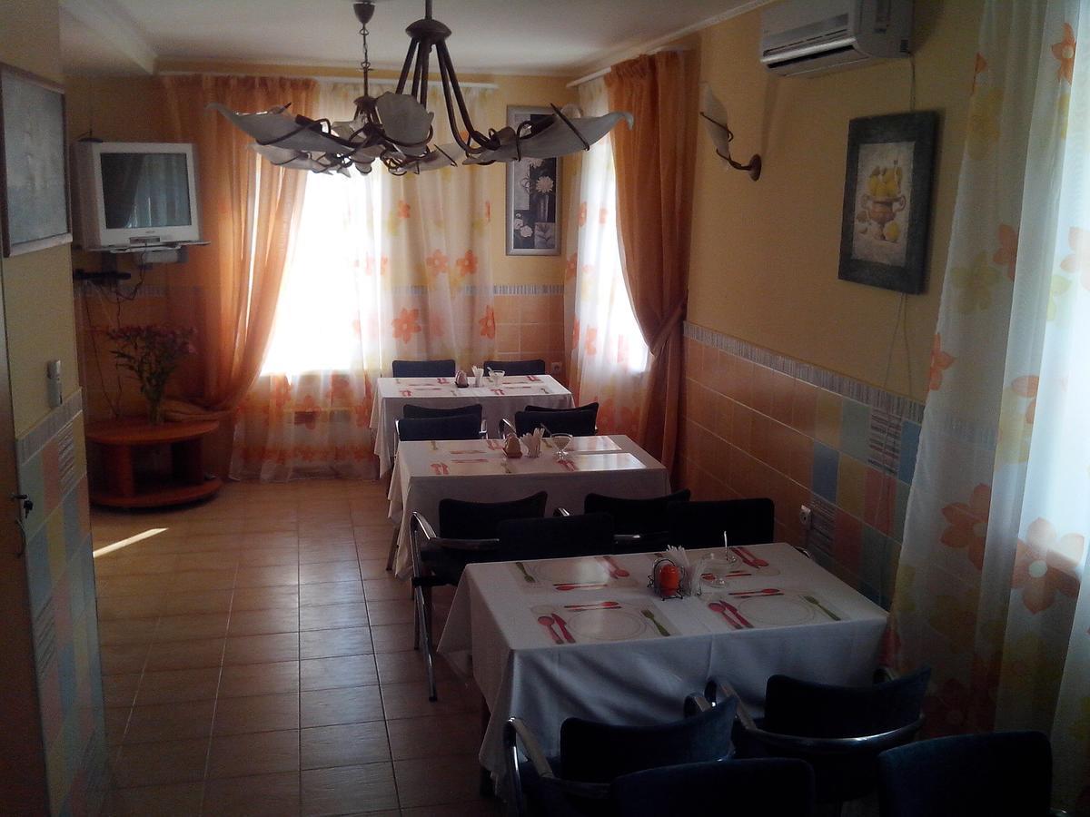 Бестужевский Дворик Gagra Exterior photo